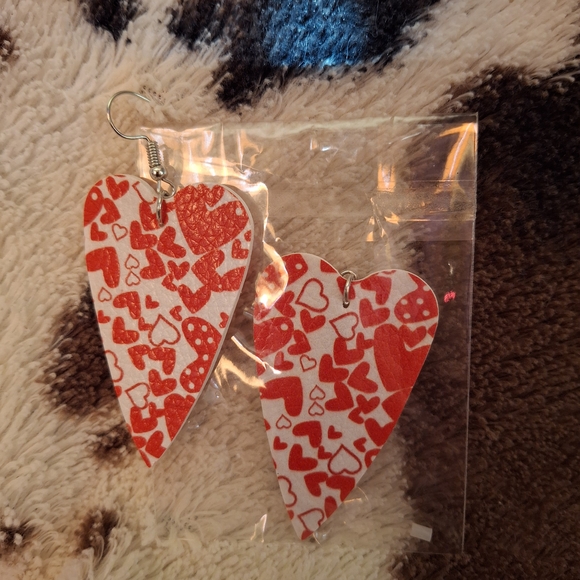 Paparazzi Pink Heart Dangle Earrings - Picture 3 of 3